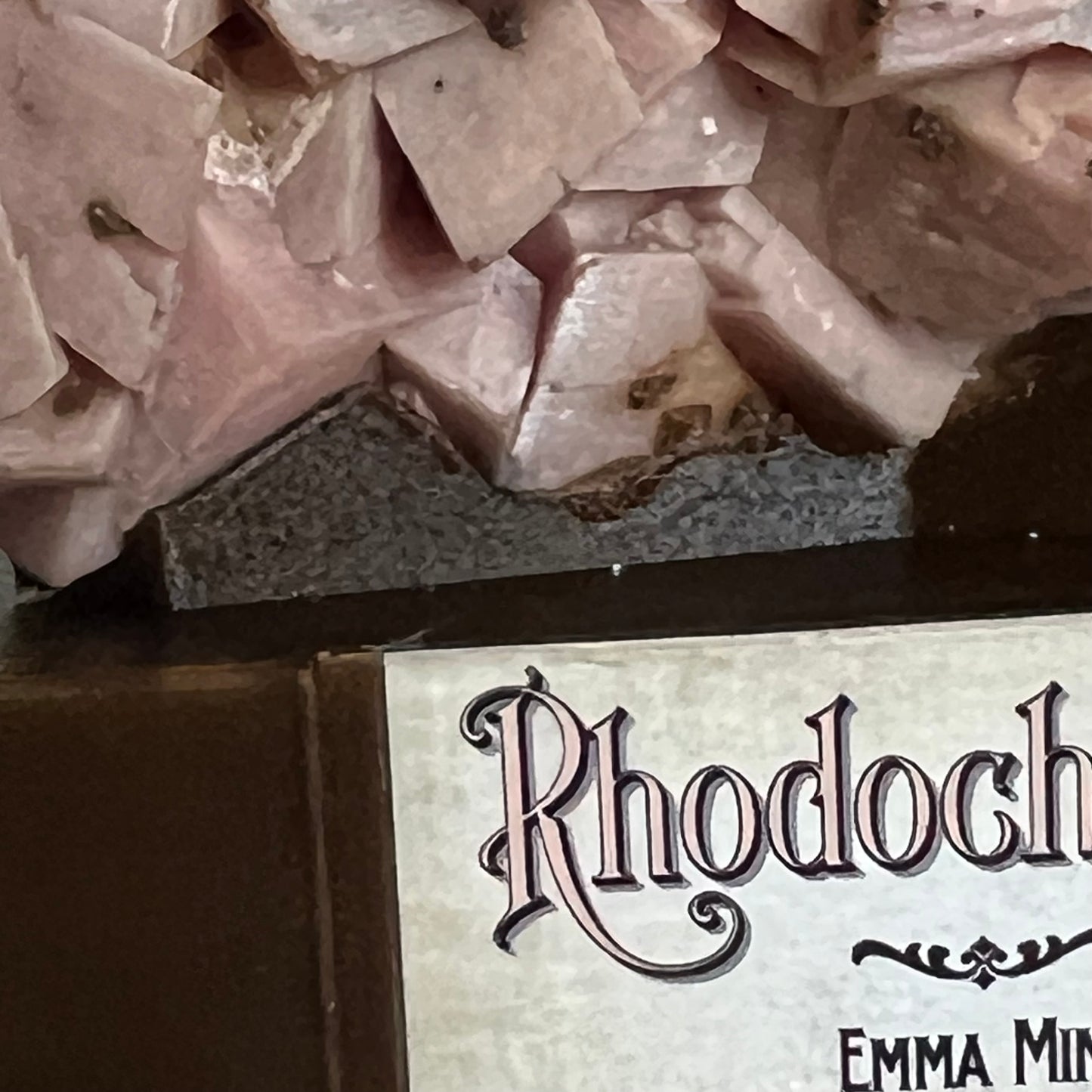 3D printed base for Emma Mine Rhodochrosite specimen